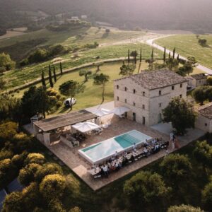 Stunning exterior view of Casa Olivi in Italy, a perfect venue for destination weddings.