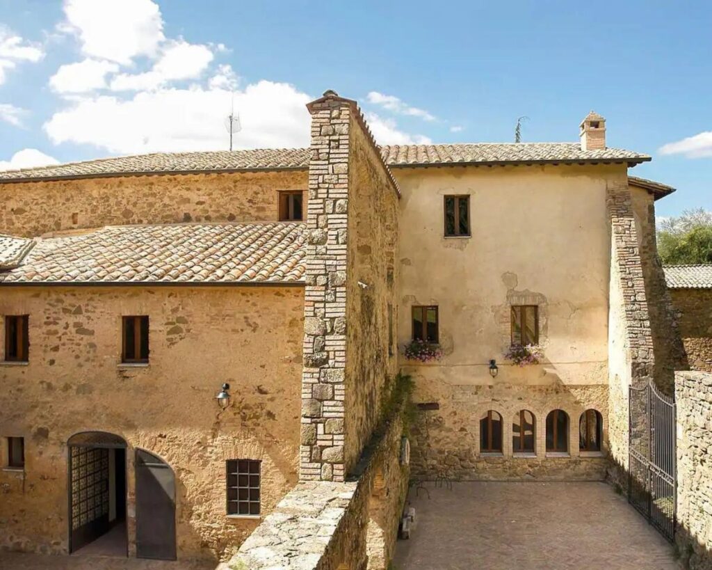 Elegant table settings for wedding reception at Antico Convento.