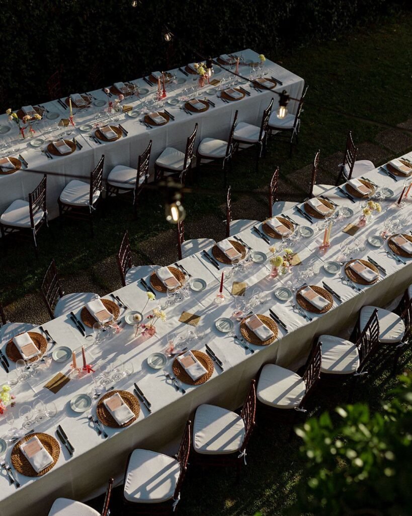 Elegant outdoor wedding reception in the candlelit courtyard of Antico Convento.