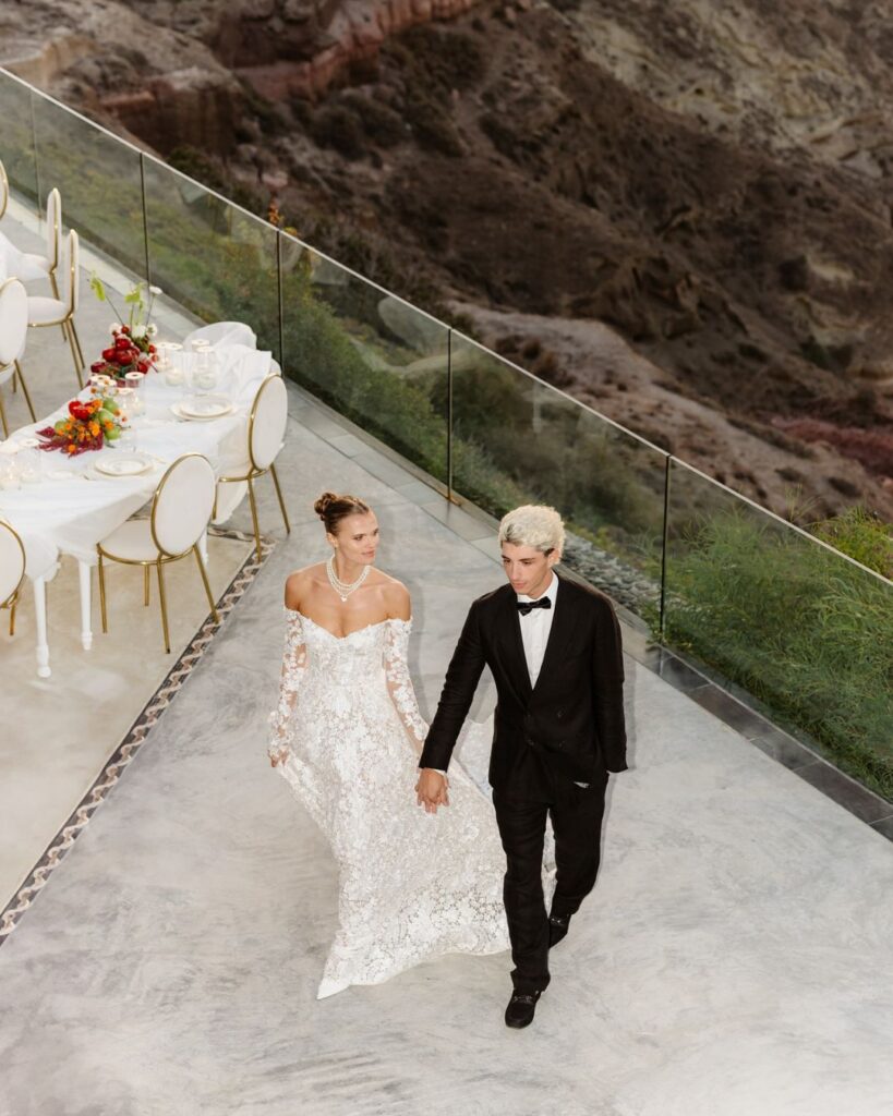 Intimate wedding dinner setup at Cavo Ventus, with ocean waves as the perfect natural soundtrack.