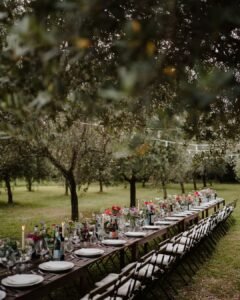 villa-lungomonte-olive-grove-table