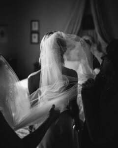villa-lungomonte-veil-adjusting