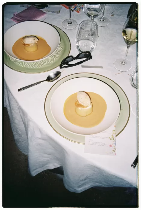 Elegant wedding dessert plated beautifully at Cigarral de las Mercedes reception.
