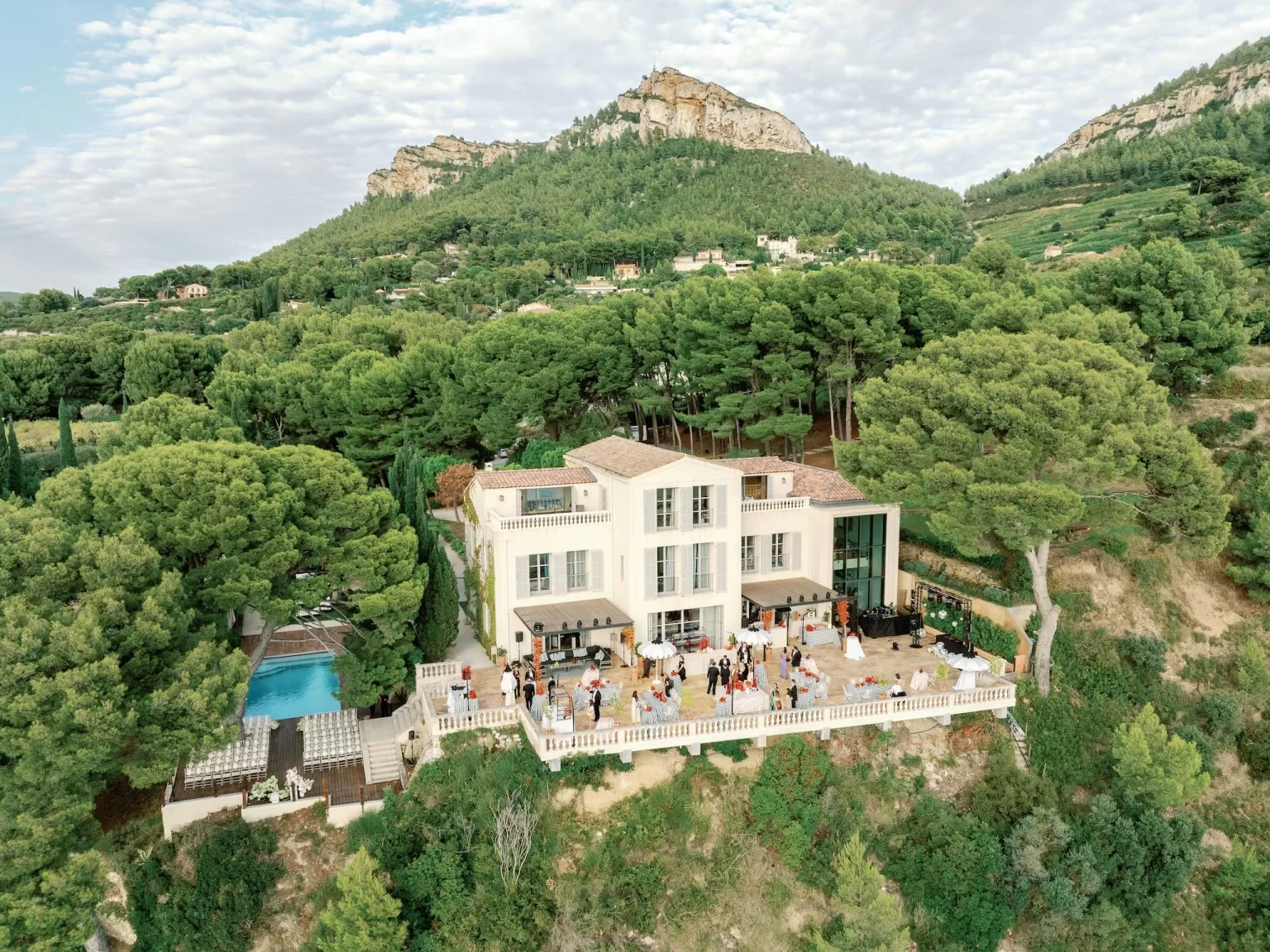 Photo by Cadoret Studios