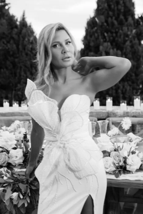 Black and white bridal portrait with floral details at the Museum of Modern Art Dubrovnik.
