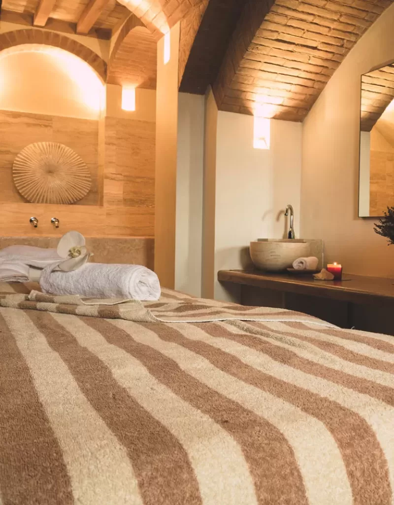 castello-spa-bed-closeup
