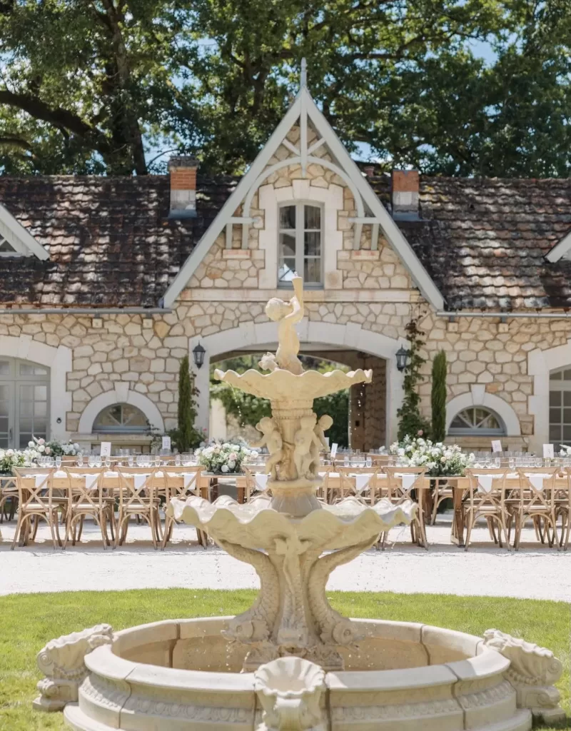 chateau-de-la-couronne-fountain-view