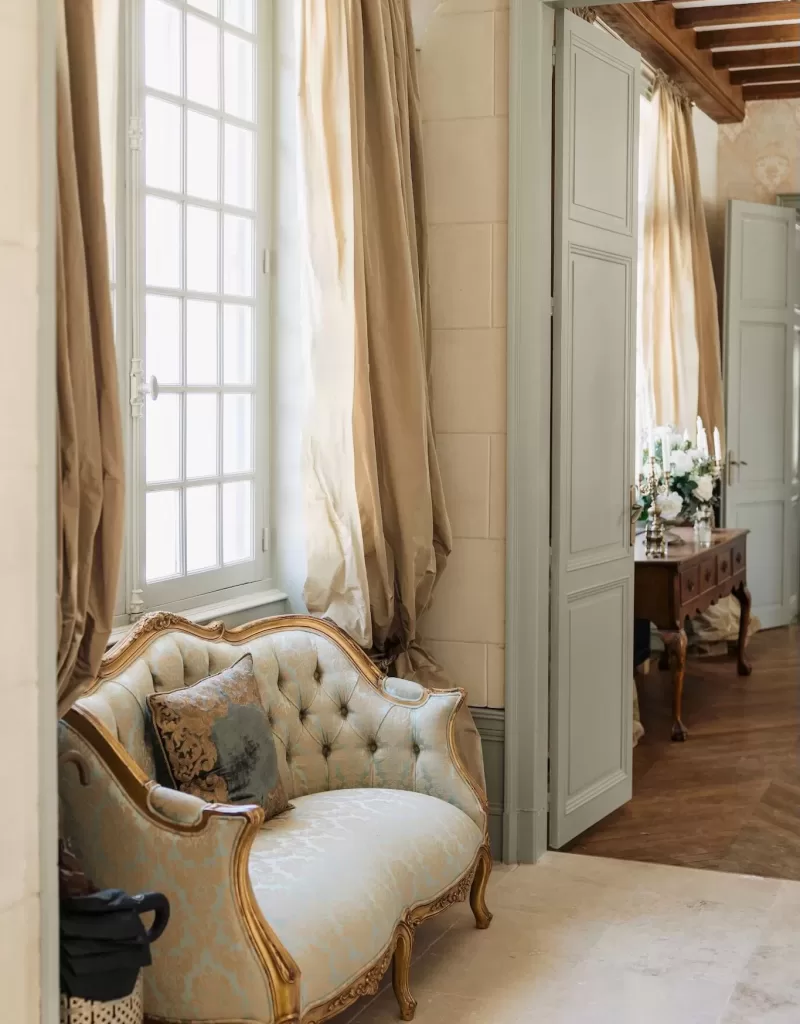 chateau-de-la-couronne-interior-view