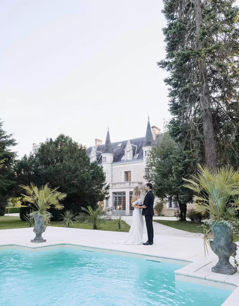 chateau-de-la-couronne-pool-backdrop