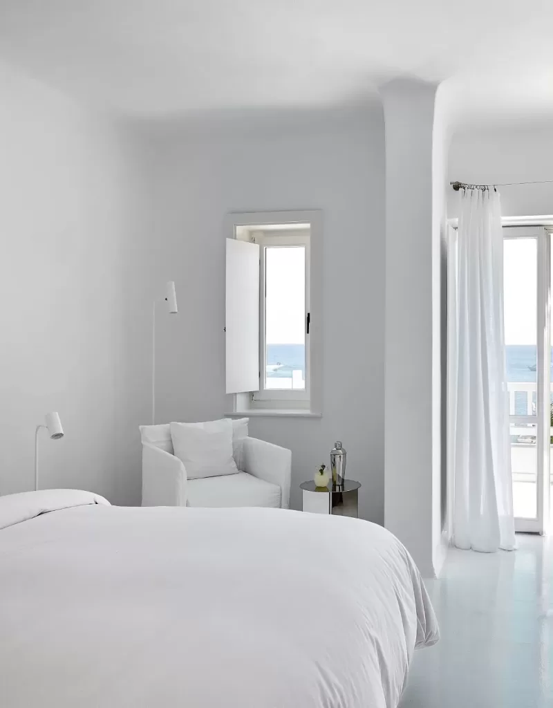 mykonosblu-white-suite-view